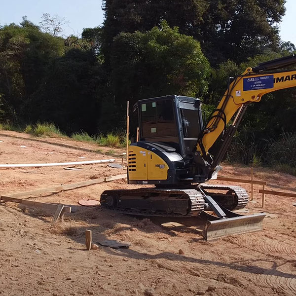 Estacas Escavadas em Terrenos com Grandes Inclinações.