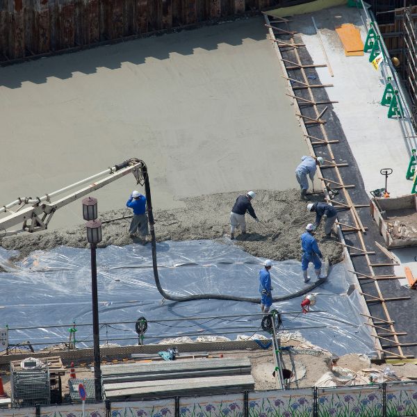 Bombeamento de Concreto: Agilidade e Eficiência na Concretagem.