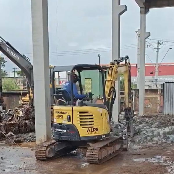 Vantagens da Demolição Mecanizada Em Projetos de Construção.