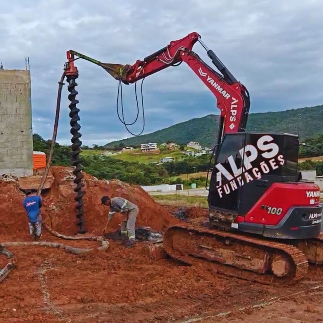 O principal objetivo das estacas escavadas injetadas é otimizar a resistência estrutural, adaptando-se a diferentes condições de solo e garantindo uma fundação segura e durável.