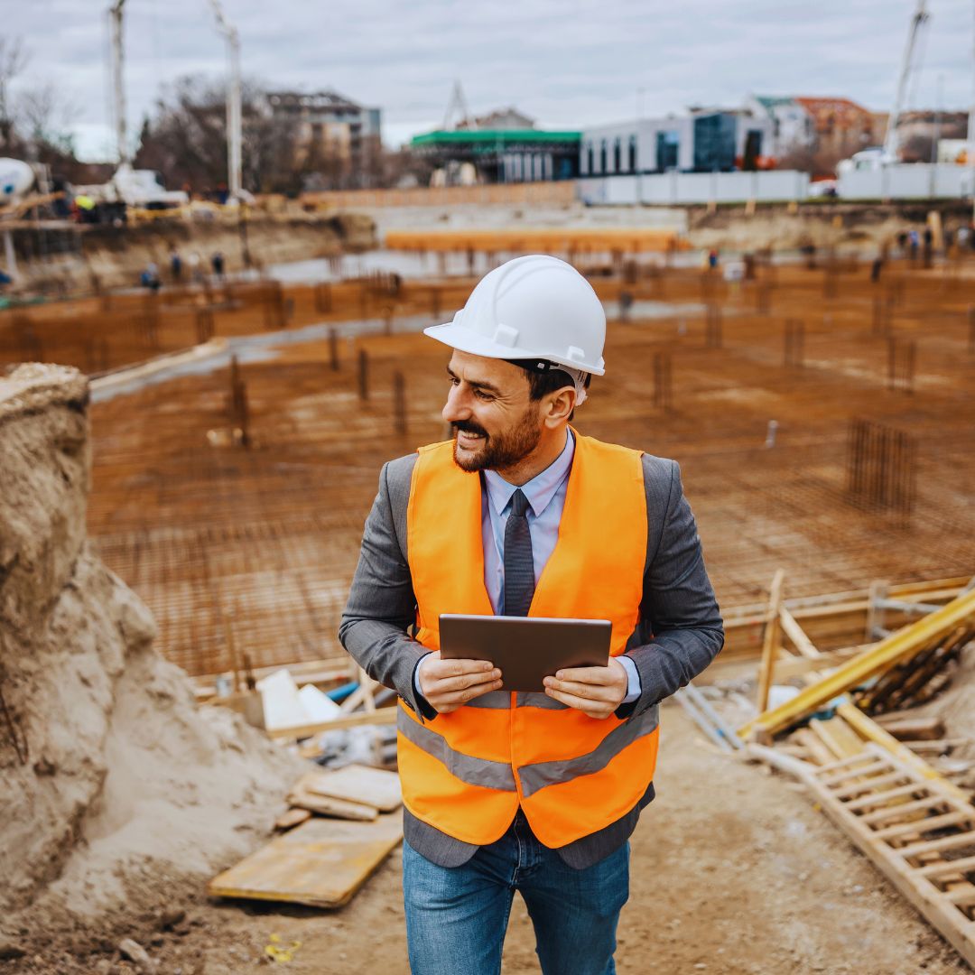 A engenharia de fundações é uma especialização dentro da engenharia civil que foca na análise, projeto e execução das bases que sustentam edificações e outras estruturas.