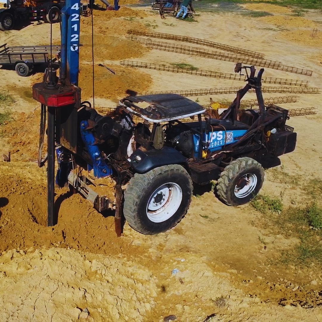As estacas escavadas desempenham um papel crucial na construção civil, oferecendo suporte essencial para estruturas que exigem fundações profundas e estáveis.