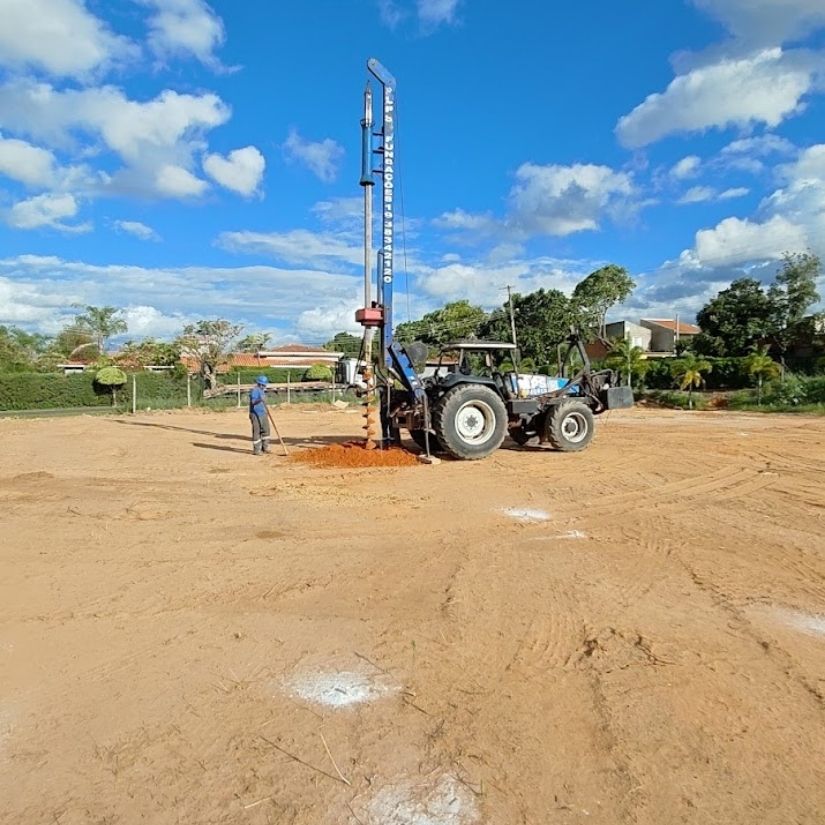 Estacas Escavadas Mecanicamente Em Terrenos Desafiadores: Como Superá-los.