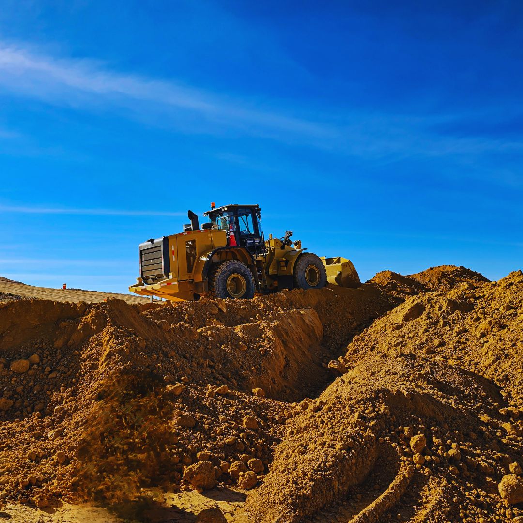 O planejamento de terraplanagem é uma etapa crucial na preparação de loteamentos, garantindo o sucesso de projetos urbanísticos.