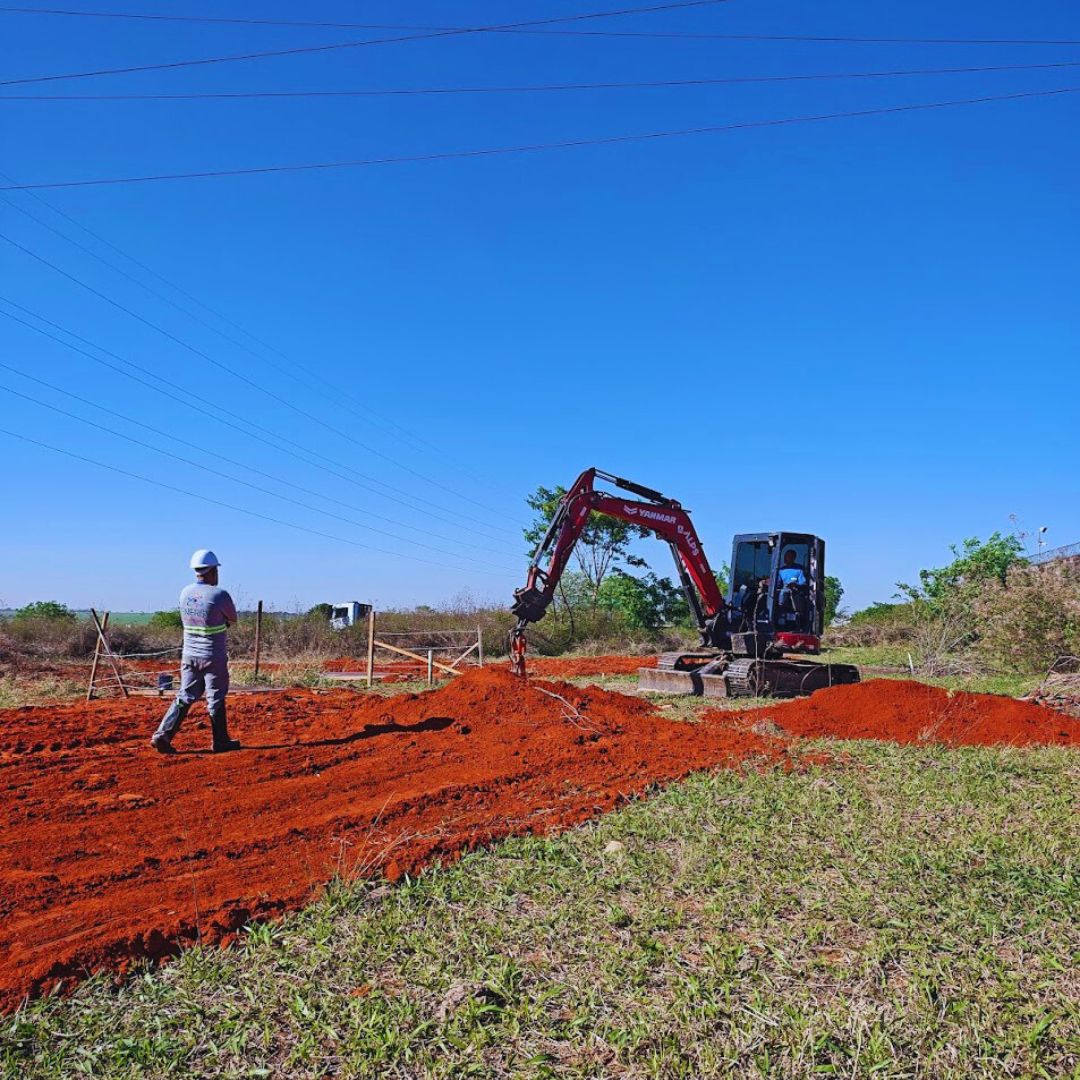 O tubulão a céu aberto é uma técnica de fundação profunda, essencial para suportar estruturas com alta carga.