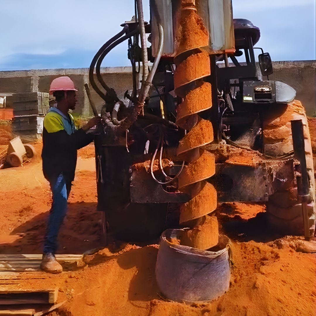 As estacas escavadas são elementos estruturais essenciais na construção civil.