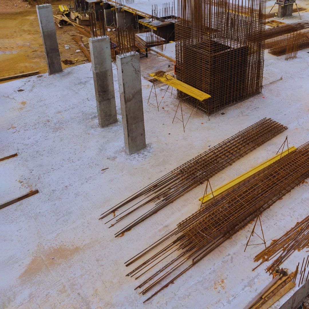 As fundações são a base de qualquer construção, garantindo a estabilidade e segurança das estruturas.