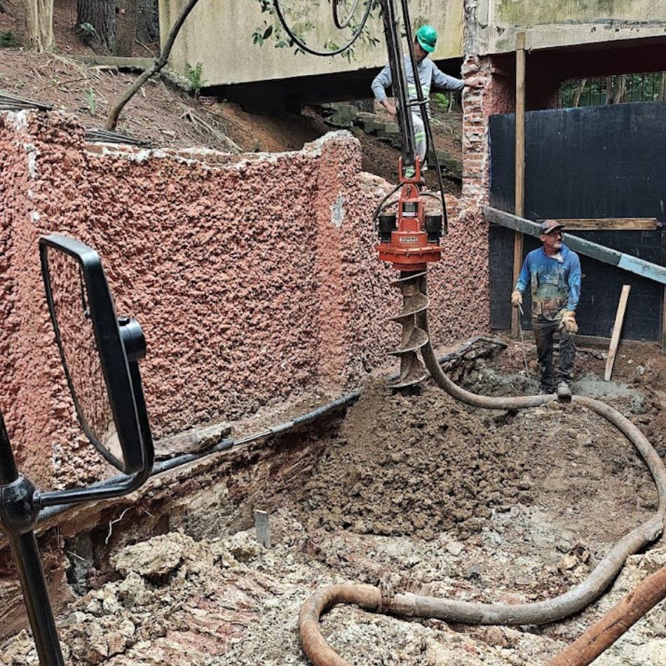 Benefícios da Utilização de Estacas Mini Hélice Contínua na Construção.