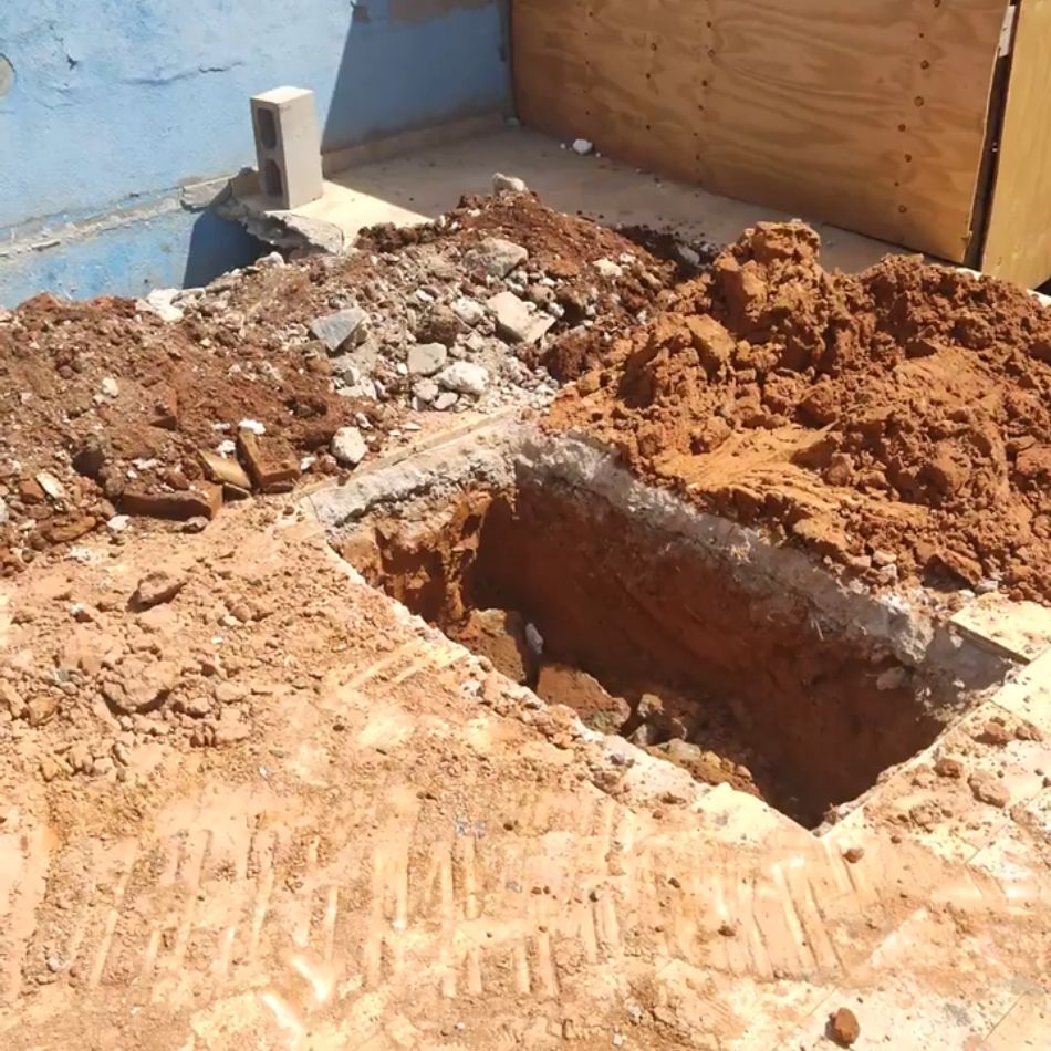 Rompedor Hidráulico na Demolição Urbana e suas Vantagens.