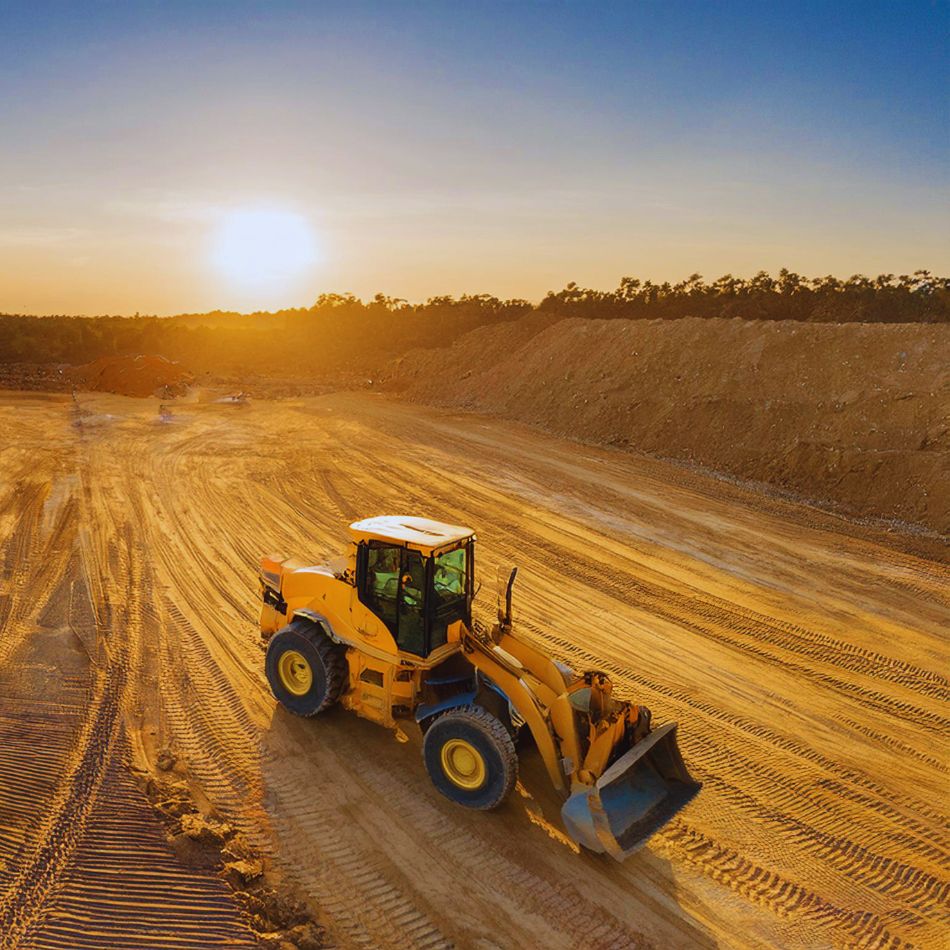 Terraplanagem Passo a Passo: Da Limpeza ao Platô Compactado.