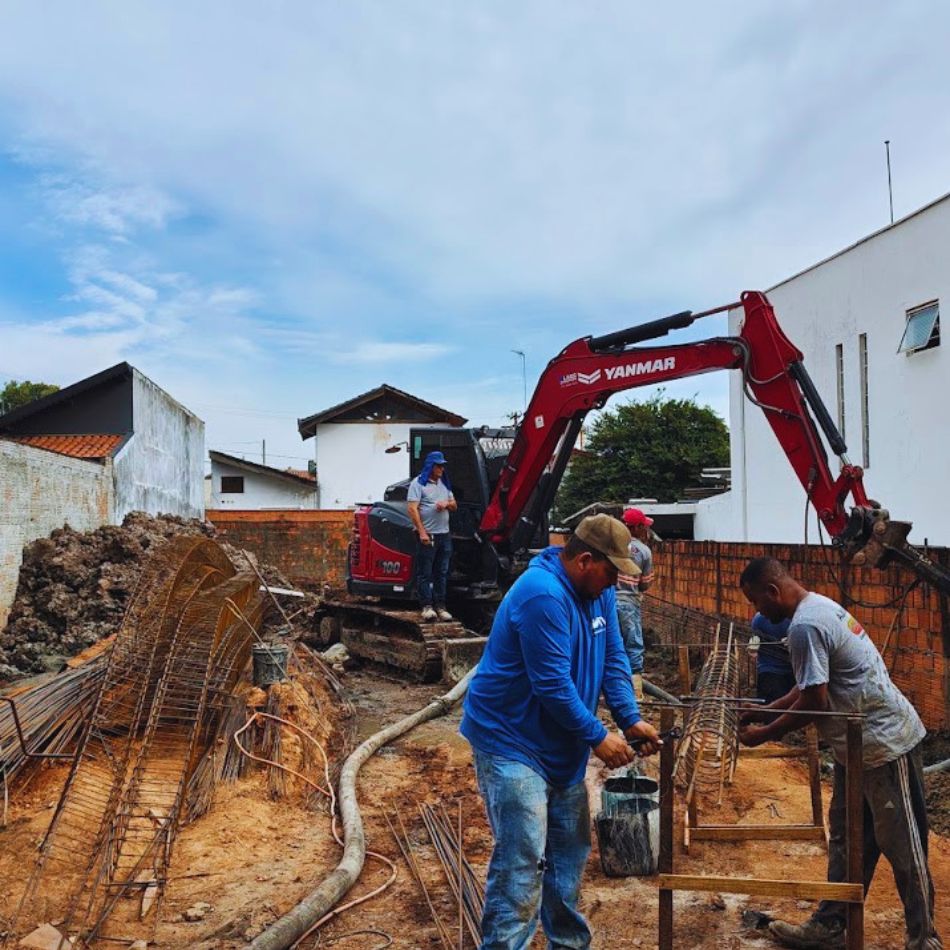 Estacas Escavadas Injetadas: Alta Capacidade de Carga sem Vibração.